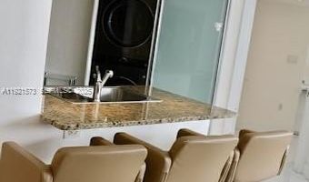 20000 E Country Club Dr 1207, Aventura, FL 33180