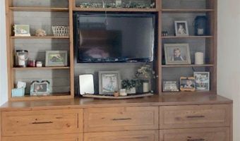 136 1st Ave, Alden, MN 56009