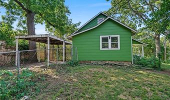 920 High St, Baldwin City, KS 66006