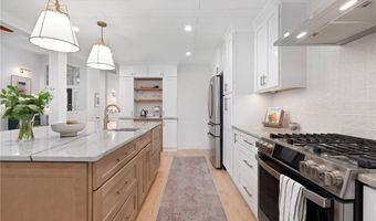 5 Woodbine Ln, Exeter, RI 02822