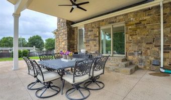 2216 Heidi Ct, Bartlesville, OK 74006