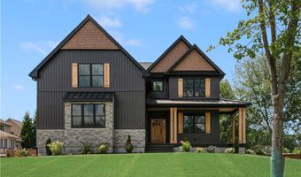 5 Braeburn Cir, Cranston, RI 02921