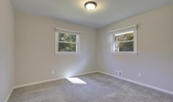 4 ROOSEVELT Dr, Annapolis, MD 21401