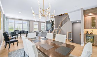 31 Valiant Ct, Middletown, NJ 07748