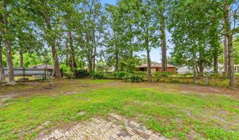 7120 Bienville Dr, Biloxi, MS 39532