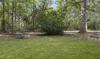 7083 Jefferson St, Bay St. Louis, MS 39520