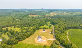 9009 Stonewall Rd, Appomattox, VA 24522