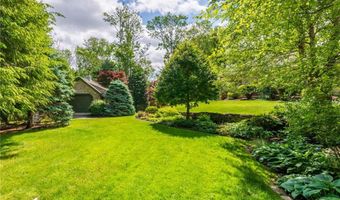 429 Woonsocket Hill Rd, North Smithfield, RI 02896
