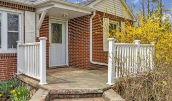 2828 Lakeshore, Applegate, MI 48401