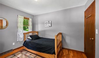300 S Oak St, Anamosa, IA 52205