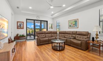 5828 WINDBREAK Ct, Apollo Beach, FL 33572