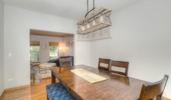 908 Mocking Bird Dr, Antioch, IL 60002