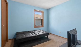 1742 E SYLVAN Ave, Appleton, WI 54915
