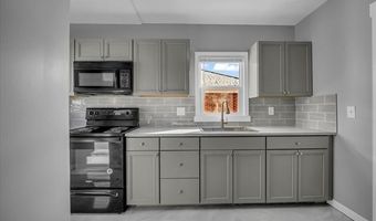 15776 McLain Ave, Allen Park, MI 48101