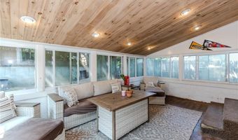 91 Curry Rd, Cranston, RI 02920