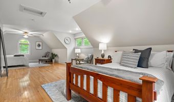 52 Hardy Rd, Bedford, NH 03110