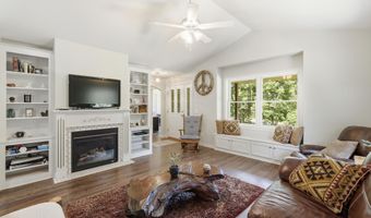 1938 Lincoln Rd, Allegan, MI 49010