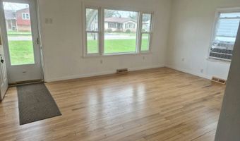 101 W Givens St, Abingdon, IL 61410