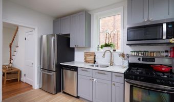 4826 BUTTERWORTH Pl NW, Washington, DC 20016