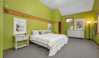 74 Lamper Rd, Alton, NH 03809