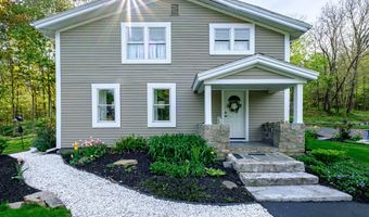 71 Brook Rd, Falmouth, ME 04105