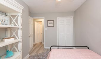 4 FRANKLIN Sq, Berlin, MD 21811