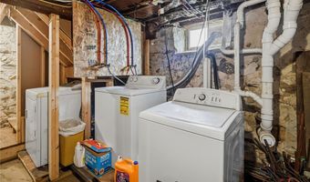 612 Rathbun St, Blackstone, MA 01504