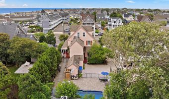 109 CENTRE St, Beach Haven, NJ 08008