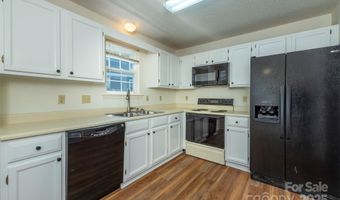 3101 Idle Hour Dr, Asheville, NC 28806