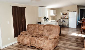 321 Mae Ln, Baxley, GA 31513