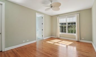 40418 N South Newport Dr, Antioch, IL 60002