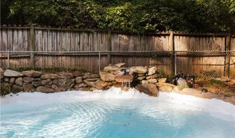 640 Tallassee Rd, Athens, GA 30606