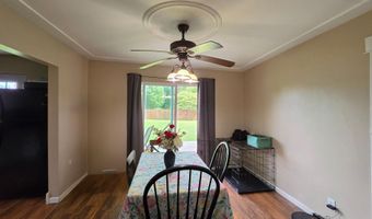 210 W Montford Ave, Ada, OH 45810