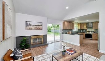 413 Claymont Dr, Ballwin, MO 63011