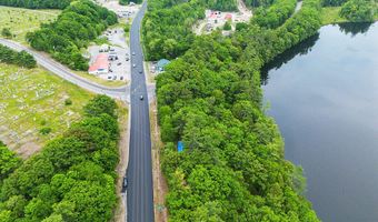 915 Augusta Rd, Belgrade, ME 04917