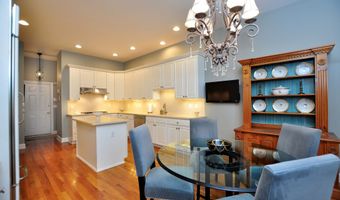 11 Templeton Ct 11, Avon, CT 06001
