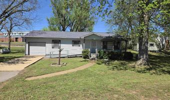 32 E Main St, Ash Flat, AR 72513