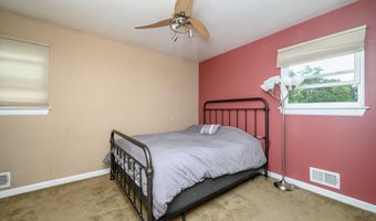 701 Beach Ave, Beachwood, NJ 08722
