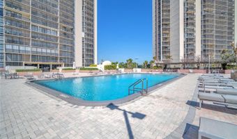 20351 W Country Club Dr TH17, Aventura, FL 33180