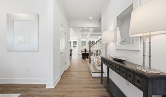 5413 WOODWAY Dr, Alexandria, VA 22310