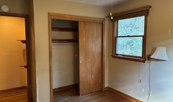 17 Ring, Athens, OH 45701