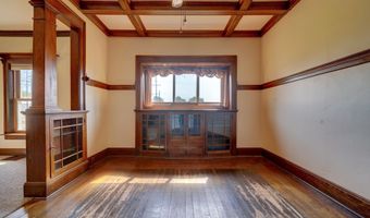 805 N Indiana Ave, Auburn, IN 46706