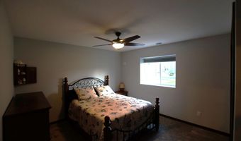1127 NE 32nd Ave, Aberdeen, SD 57401