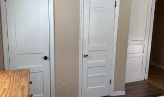 1804 Resca De La Palma St, Pascagoula, MS 39567