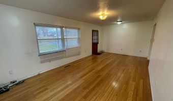 105 Lincoln Hts, Alum Creek, WV 25003