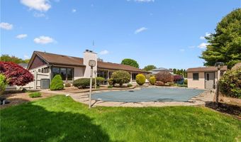 27 Alpine Estates Dr, Cranston, RI 02921