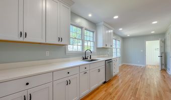 1107 Pine St, Bainbridge, GA 39819