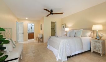 350 Kaelepulu Dr 401, Kailua, HI 96734