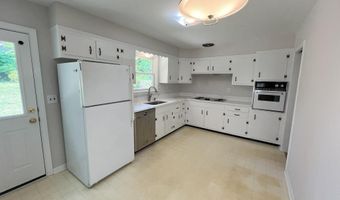 10001 WOODHILL Rd, Bethesda, MD 20817