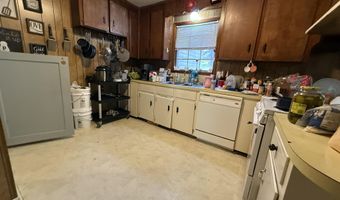 4967 Kings Rd, Bascom, FL 32423